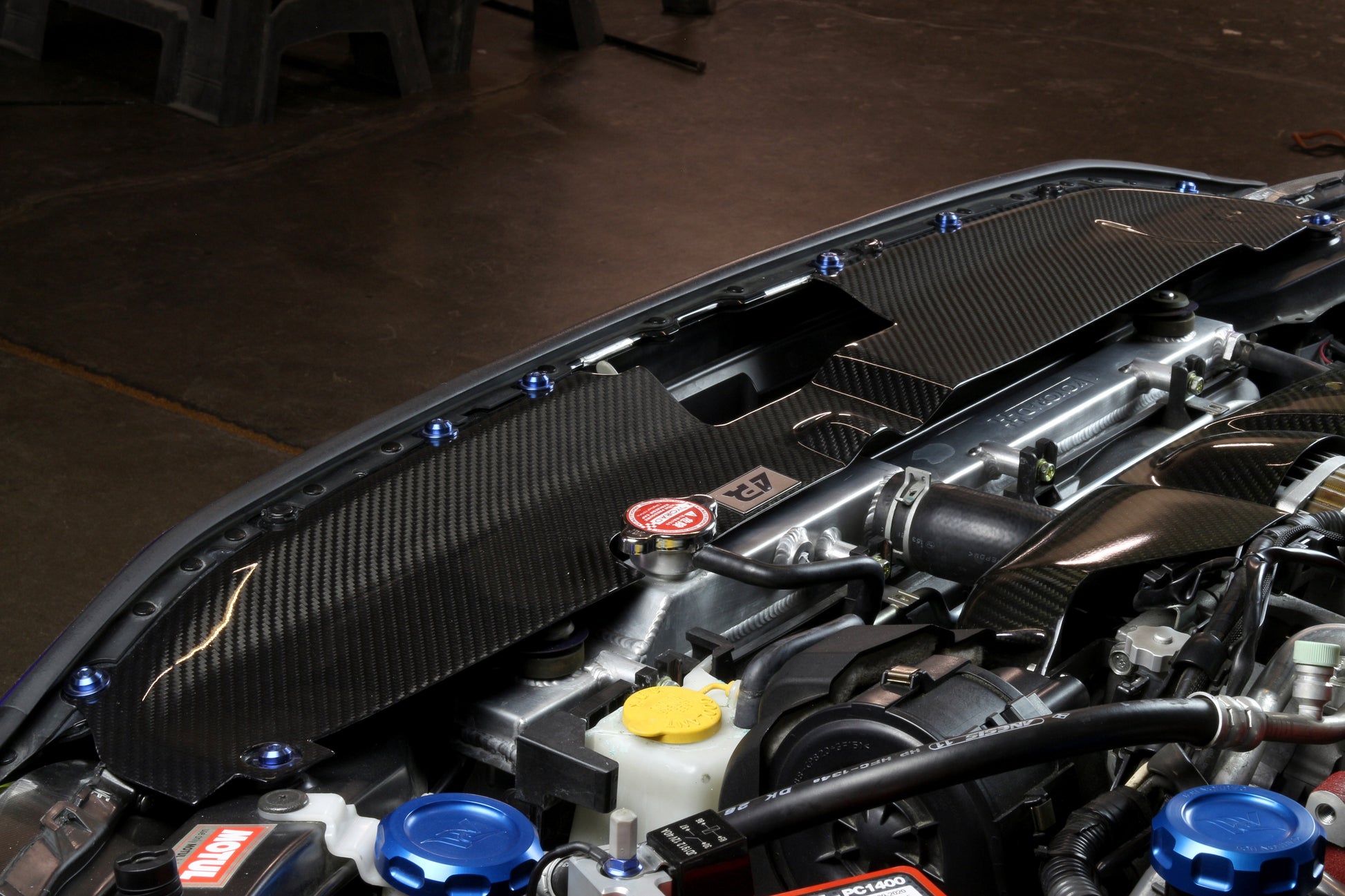 APR PERFORMANCE CARBON FIBRE RADIATOR COOLING SHROUD