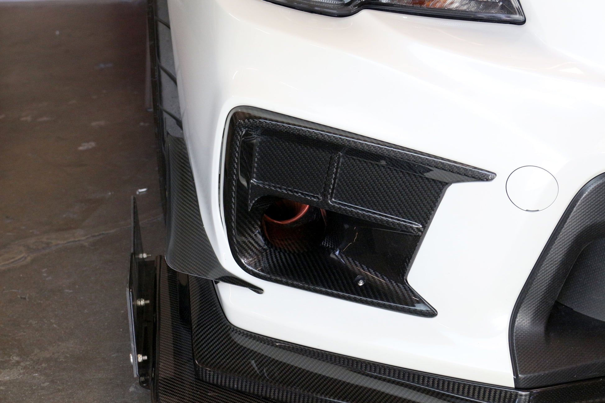APR PERFORMANCE CARBON FIBRE BRAKE COOLING KIT