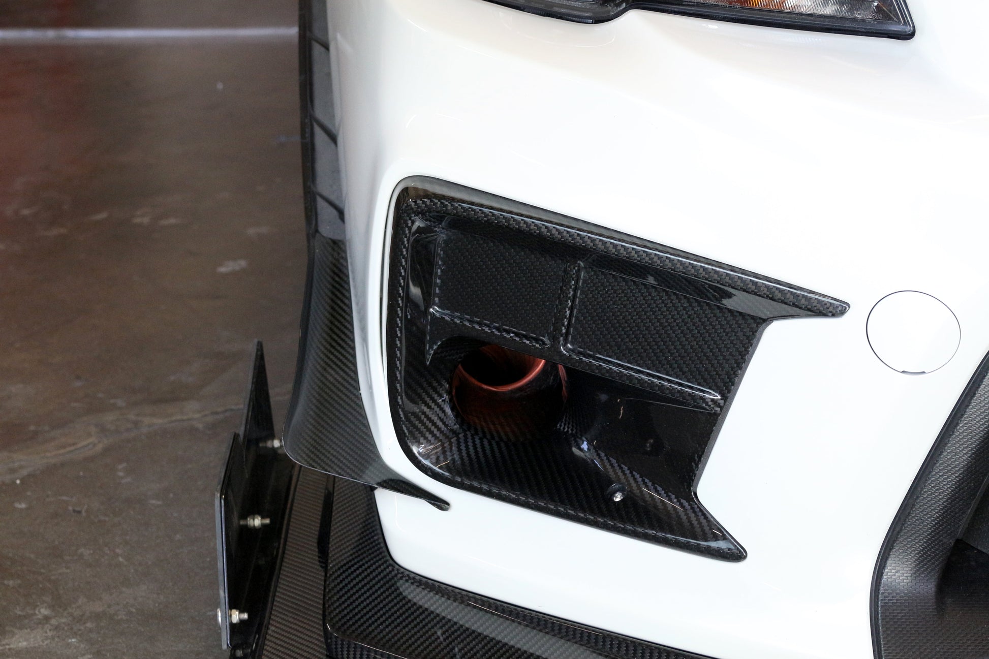 APR PERFORMANCE CARBON FIBRE FRONT BUMPER BOTTOM CANARDS