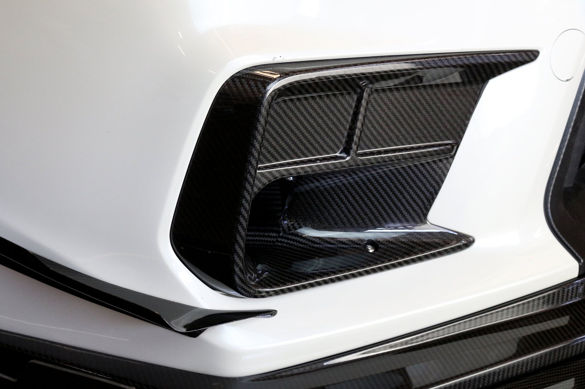 APR PERFORMANCE CARBON FIBRE FRONT BUMPER BOTTOM CANARDS