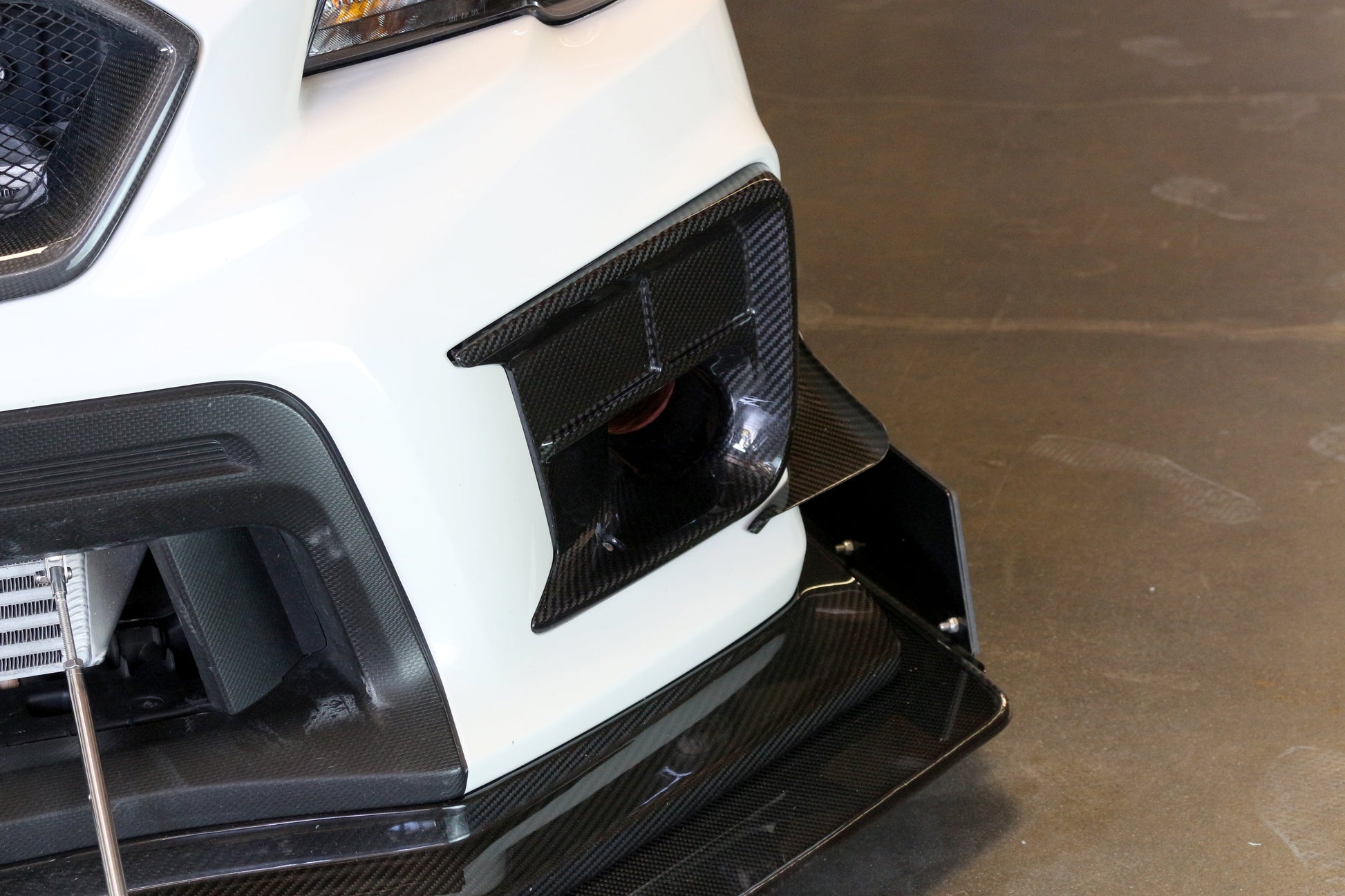 APR PERFORMANCE CARBON FIBRE BRAKE COOLING KIT
