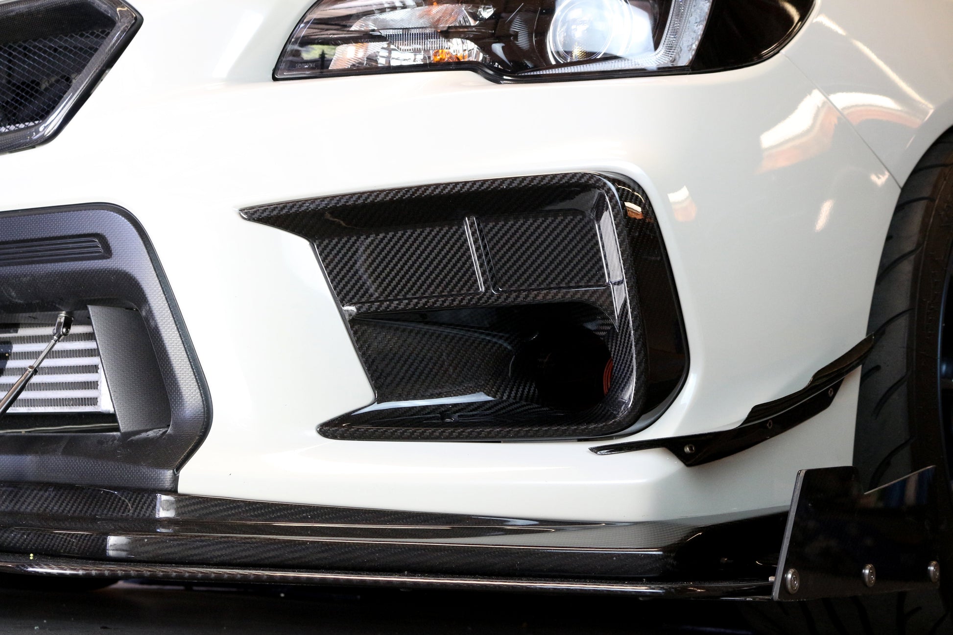 APR PERFORMANCE CARBON FIBRE BRAKE COOLING KIT