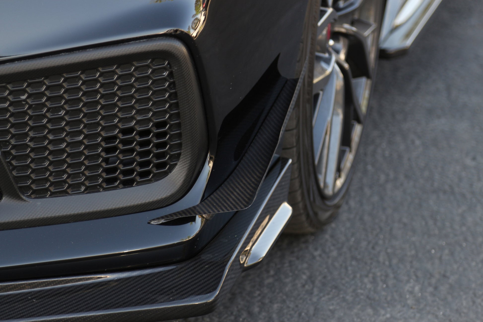 APR PERFORMANCE CARBON FIBRE FRONT BUMPER BOTTOM CANARDS
