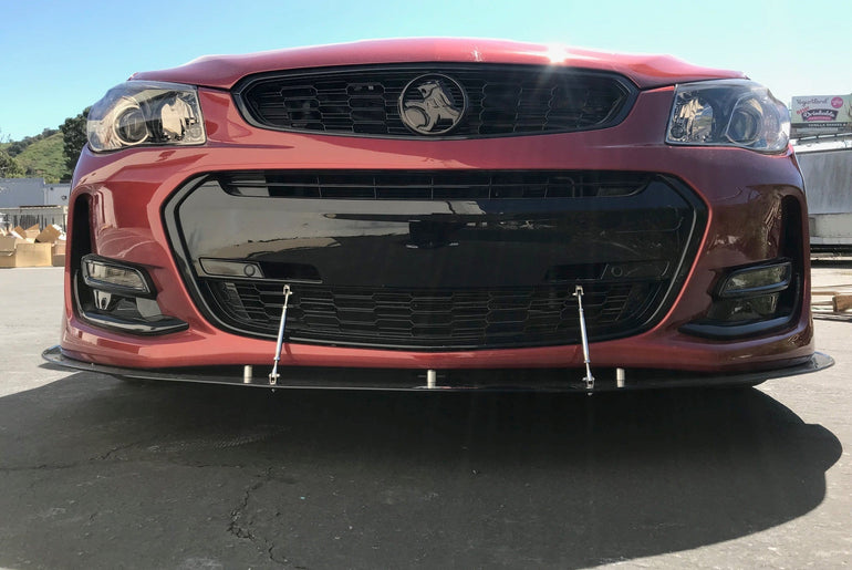 APR PERFORMANCE CARBON FIBRE FRONT WIND SPLITTER W/RODS