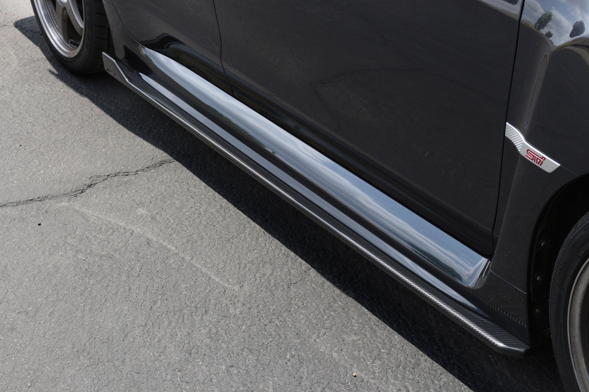 APR PERFORMANCE CARBON FIBRE SIDE ROCKER EXTENSIONS
