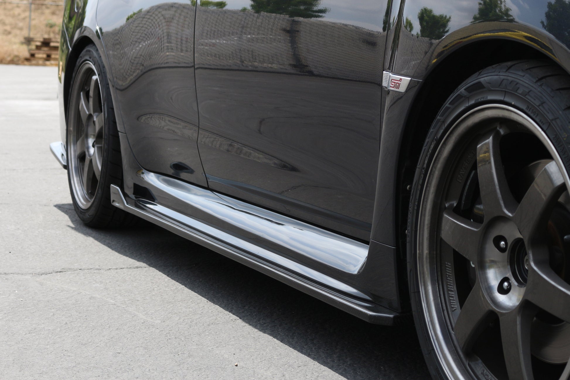 APR PERFORMANCE CARBON FIBRE SIDE ROCKER EXTENSIONS