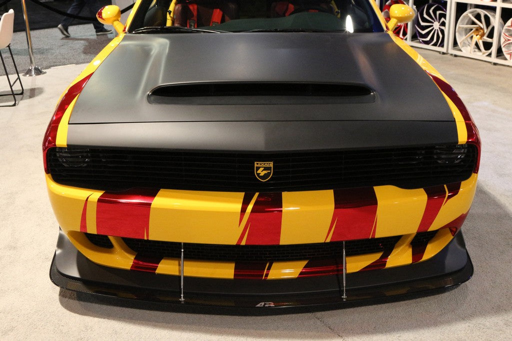 APR PERFORMANCE CARBON FIBRE FRONT WIND SPLITTER W/RODS