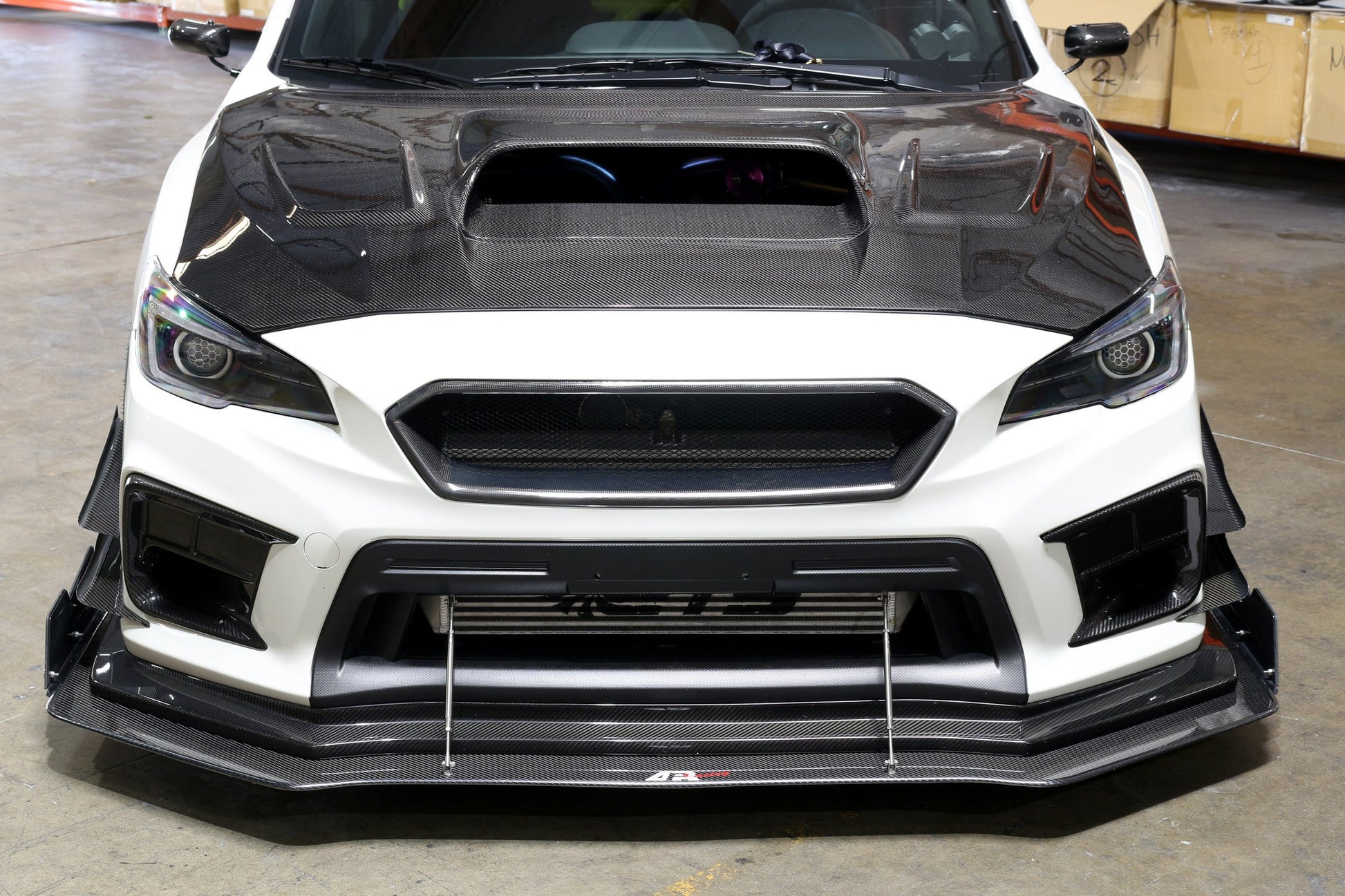 APR PERFORMANCE CARBON FIBRE CANARD