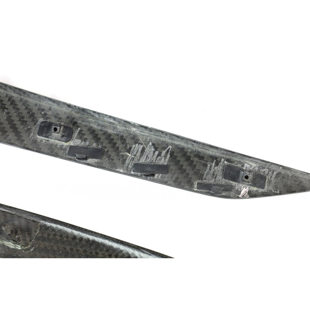 APR PERFORMANCE CARBON FIBRE C8 DOOR HANDLE AND QUARTER PANEL TRIM PACKAGE