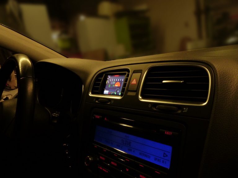 CANCHECKED MFD28 GEN2 PROGRAMMABLE TOUCH SCREEN CANBUS DISPLAY VW GOLF MK6 INC GTI R CC32038