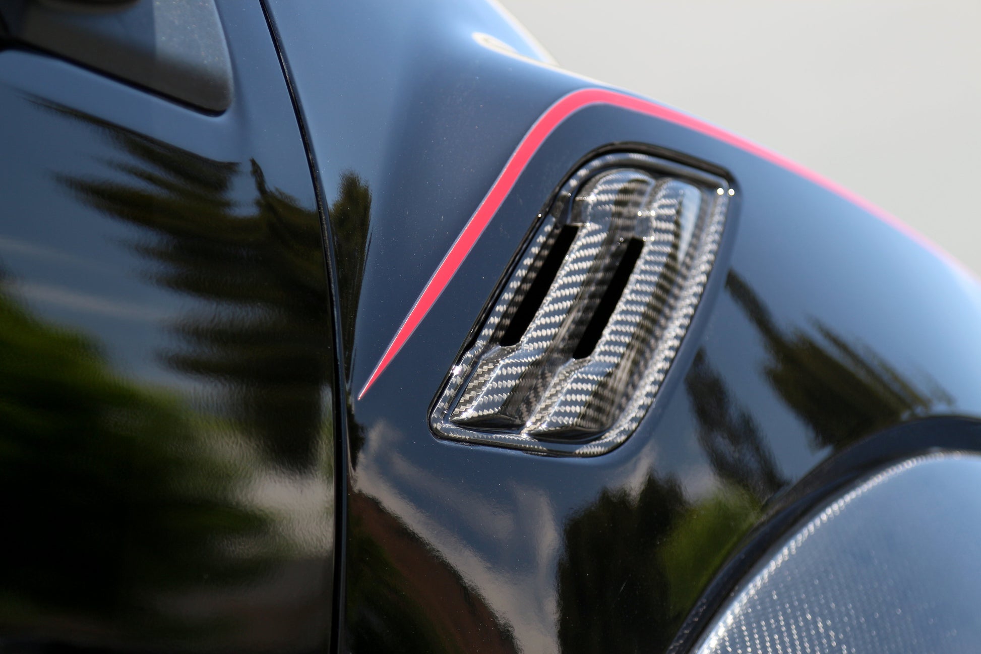 APR PERFORMANCE CARBON FIBRE FENDER VENTS