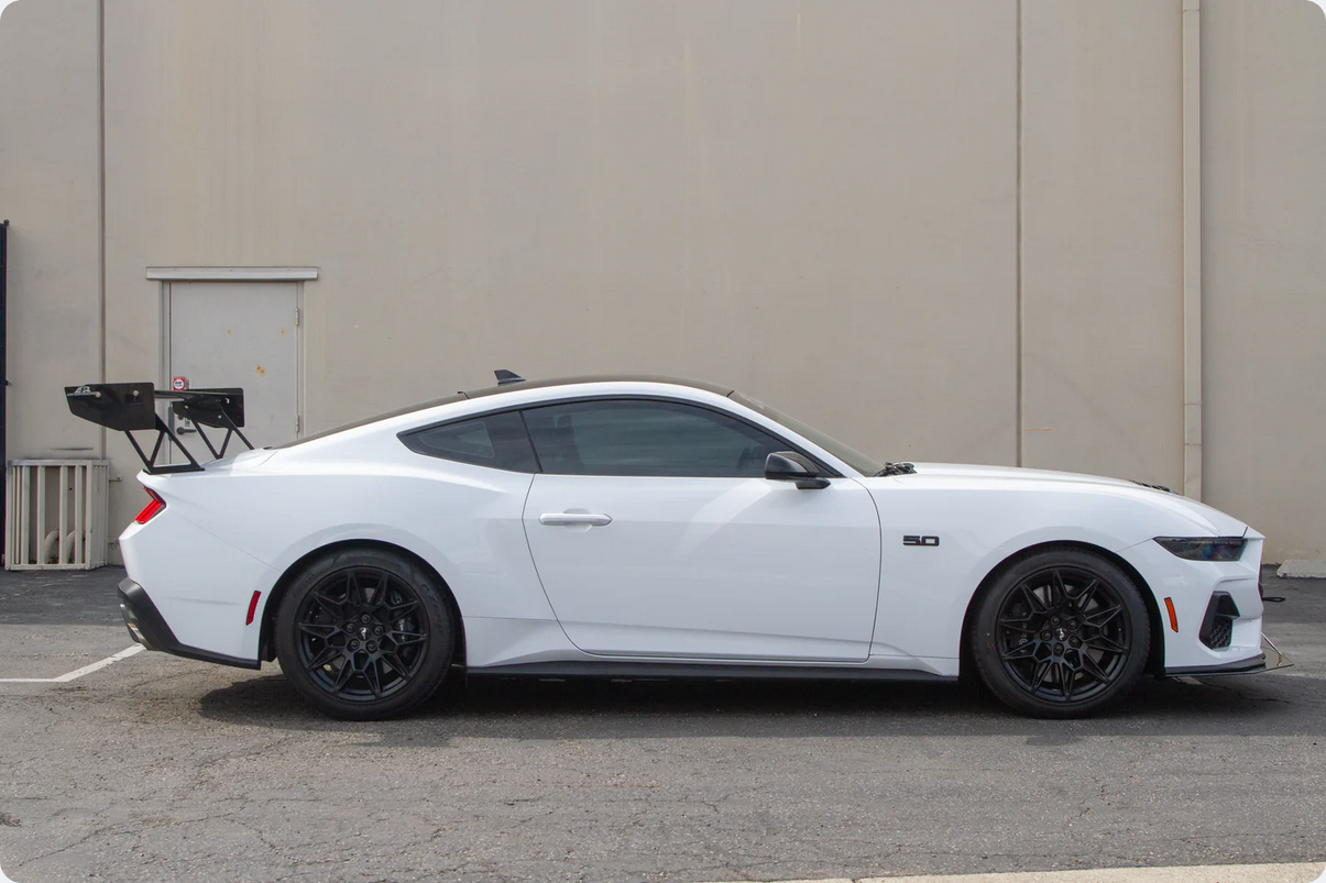 APR PERFORMANCE CARBON FIBRE GT-250 ADJUSTABLE WING