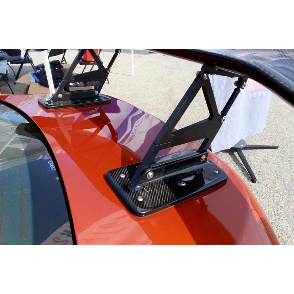 APR PERFORMANCE CARBON FIBRE GTC-200 ADJUSTABLE WING