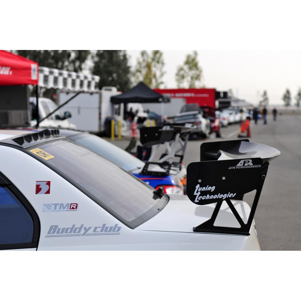 APR PERFORMANCE CARBON FIBRE GTC-300 ADJUSTABLE WING