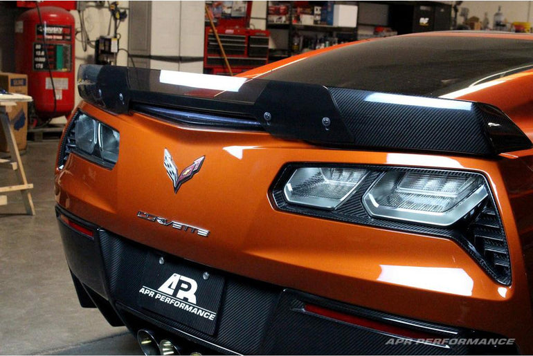 APR PERFORMANCE CARBON FIBRE CHEVROLET CORVETTE C7 REAR TAIL LIGHT BEZELS 2014-2019