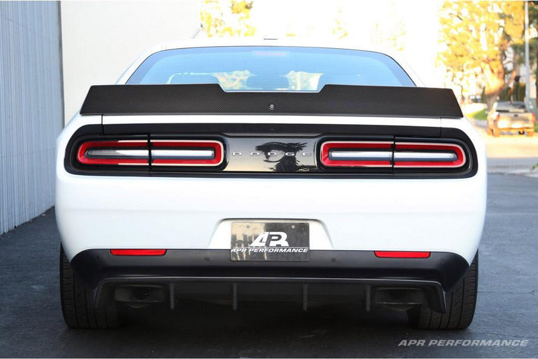 APR PERFORMANCE CARBON FIBRE REAR DIFFUSER