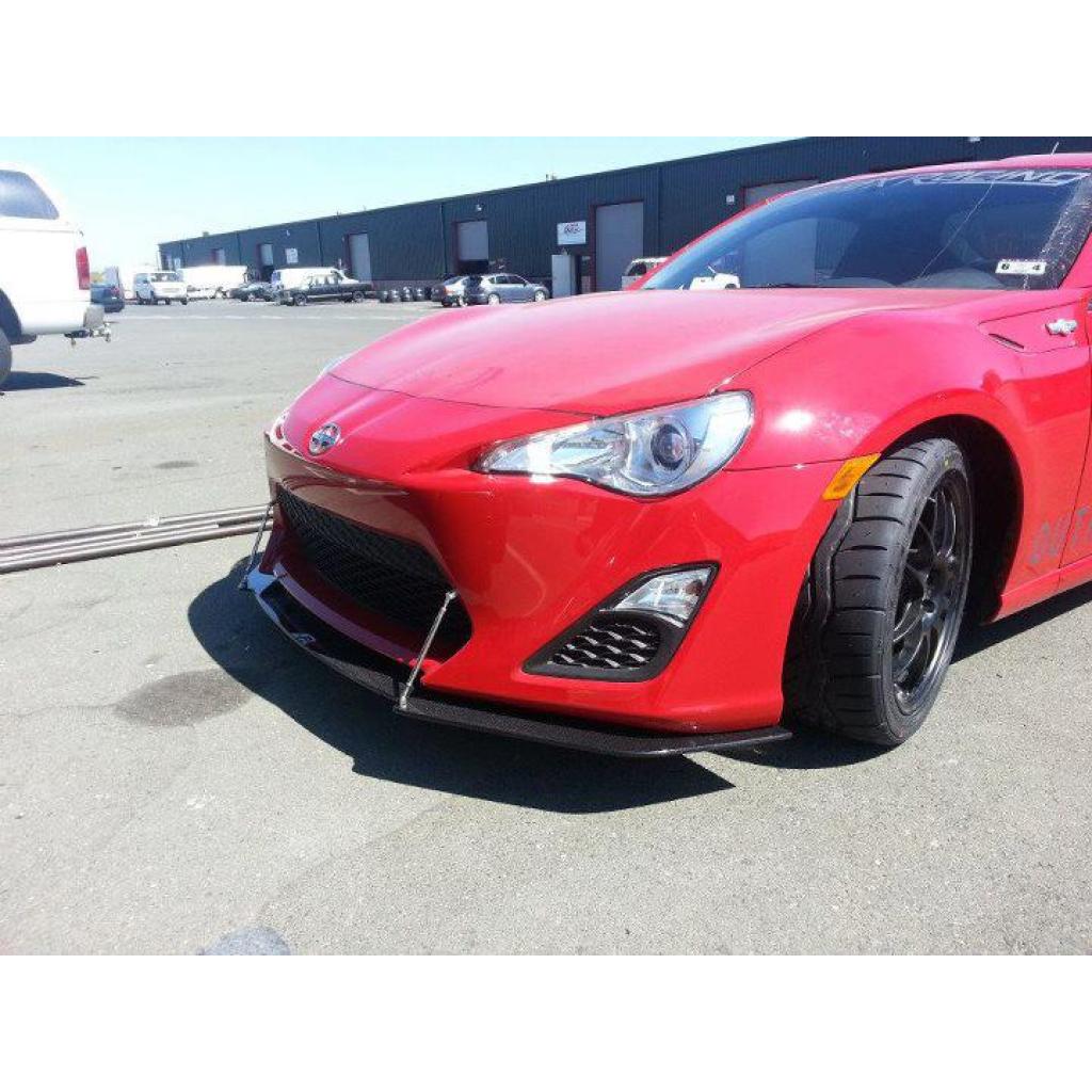 APR PERFORMANCE CARBON FIBRE FRONT WIND SPLITTER W/RODS