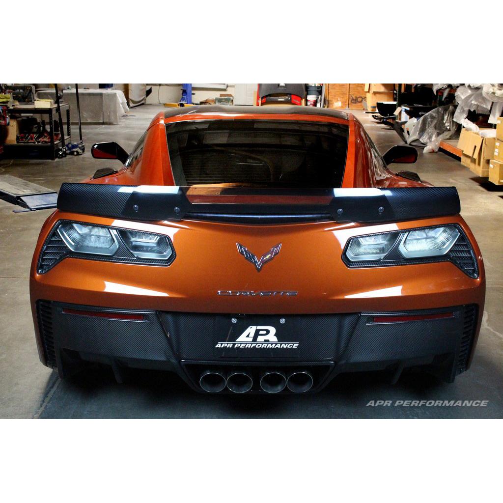 APR PERFORMANCE CARBON FIBRE CHEVROLET CORVETTE C7 REAR TAIL LIGHT BEZELS 2014-2019
