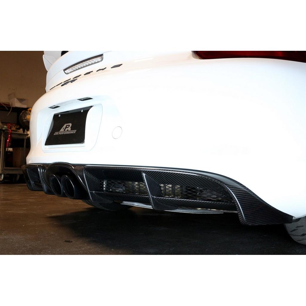 APR PERFORMANCE CARBON FIBRE REAR DIFFUSER