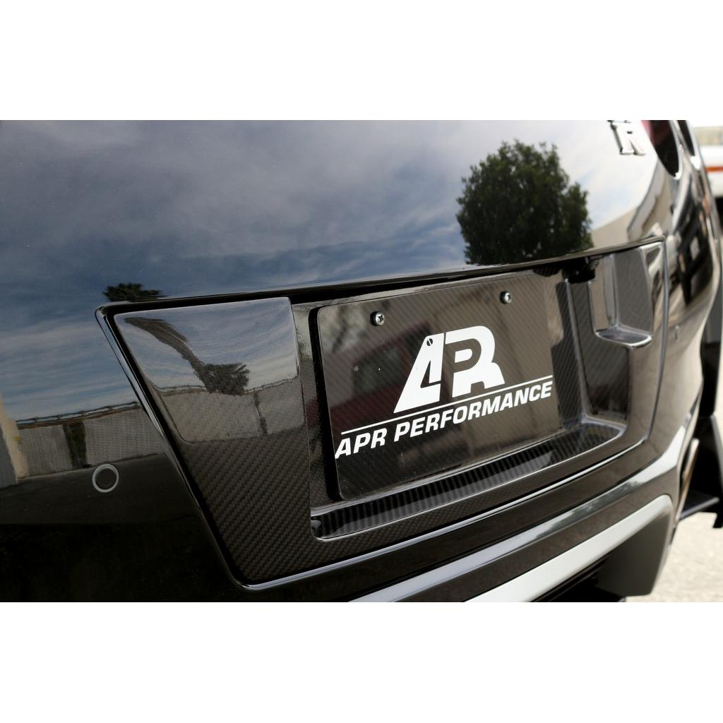 APR PERFORMANCE CARBON FIBRE LICENSE PLATE BACKING