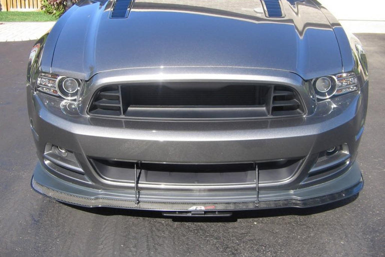 APR PERFORMANCE CARBON FIBRE FRONT WIND SPLITTER W/RODS