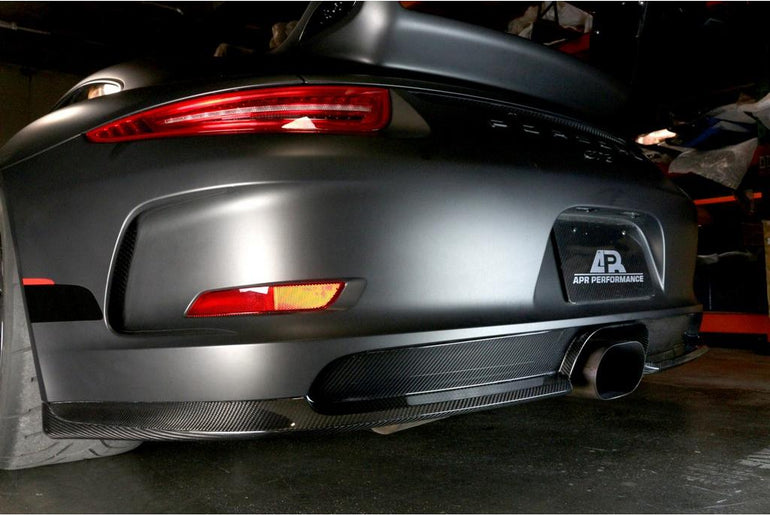 APR PERFORMANCE CARBON FIBRE REAR DIFFUSER