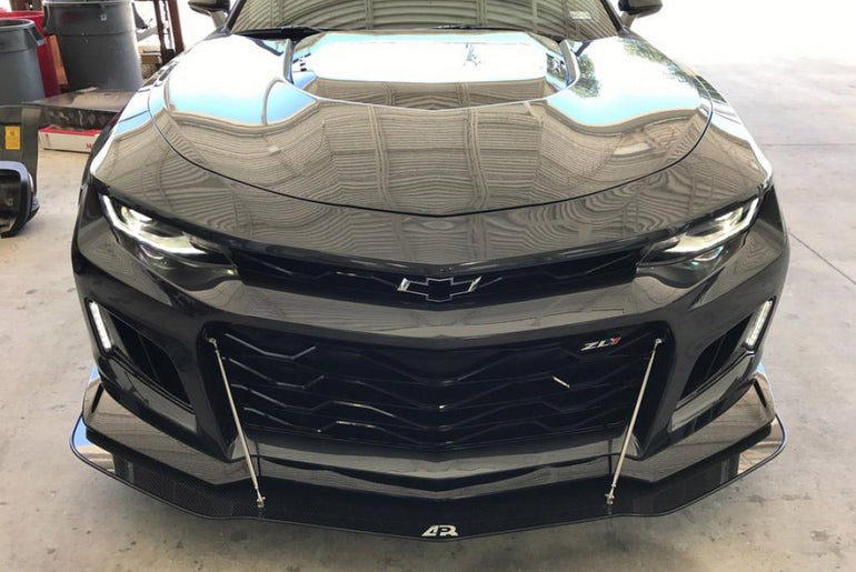 APR PERFORMANCE CARBON FIBRE FRONT WIND SPLITTER W/RODS