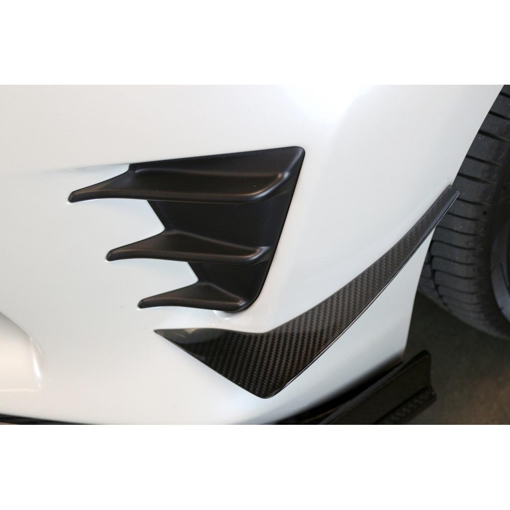 APR PERFORMANCE CARBON FIBRE FRONT BUMPER CANARDS