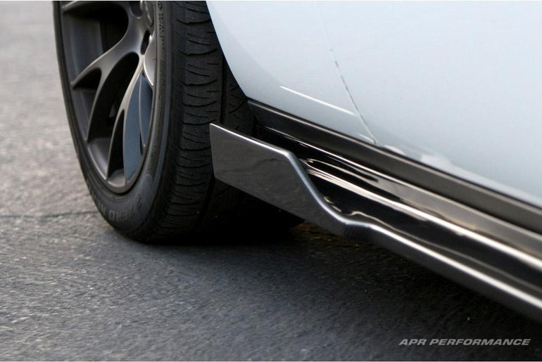 APR PERFORMANCE CARBON FIBRE SIDE ROCKER EXTENSION