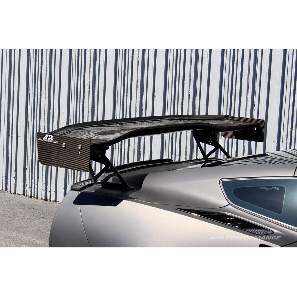 APR PERFORMANCE CARBON FIBRE GTC-500 ADJUSTABLE WING