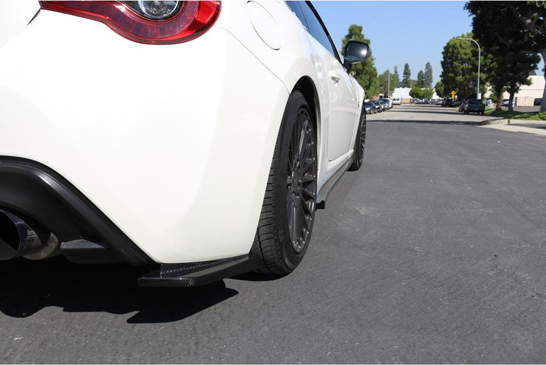 APR PERFORMANCE CARBON FIBRE REAR BUMPER SKIRTS
