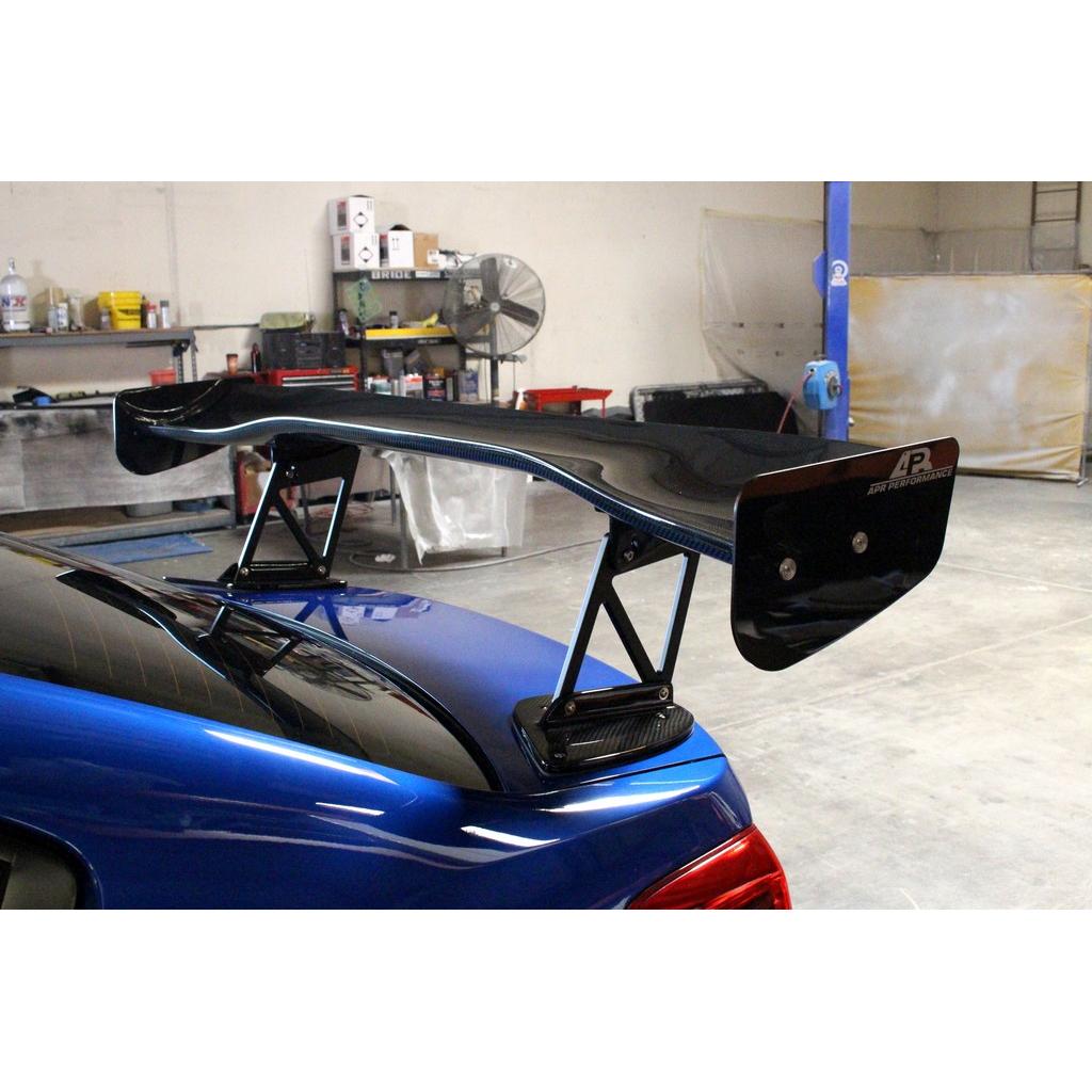 APR PERFORMANCE CARBON FIBRE GTC-300 ADJUSTABLE WING