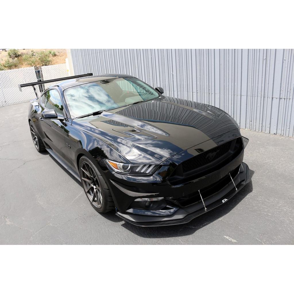 APR PERFORMANCE CARBON FIBRE FRONT BUMPER CANARDS