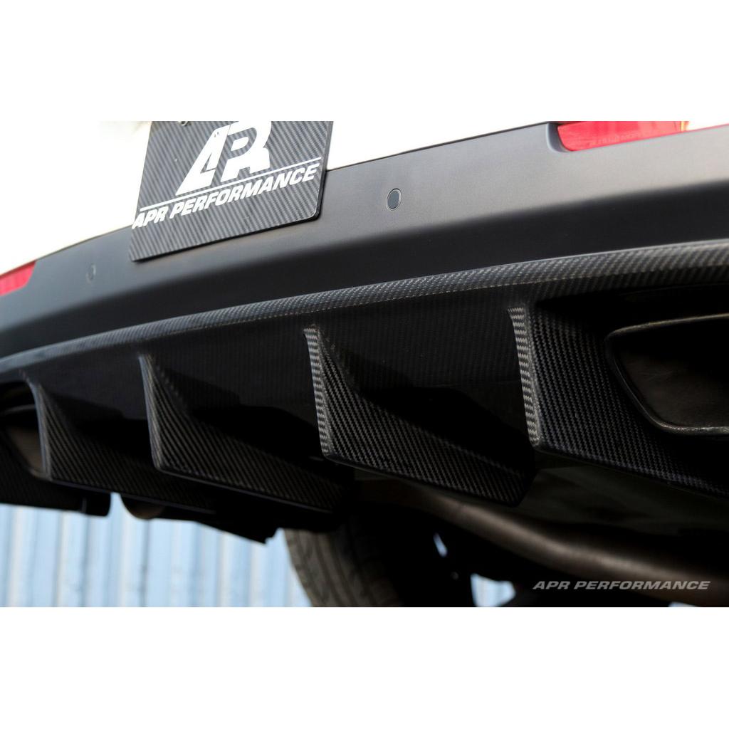 APR PERFORMANCE CARBON FIBRE REAR DIFFUSER
