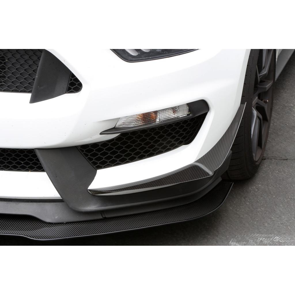 APR PERFORMANCE CARBON FIBRE FRONT BUMPER CANARDS