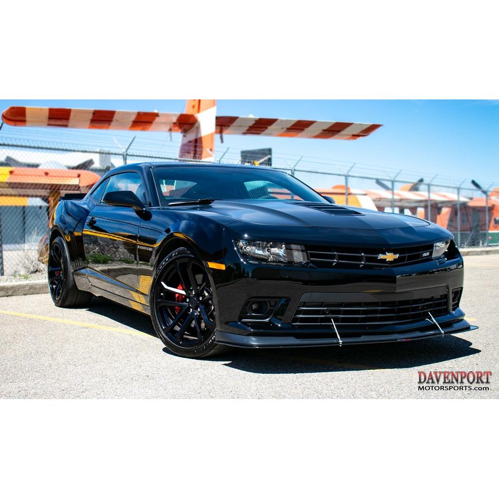 APR PERFORMANCE CARBON FIBRE FRONT WIND SPLITTER W/RODS