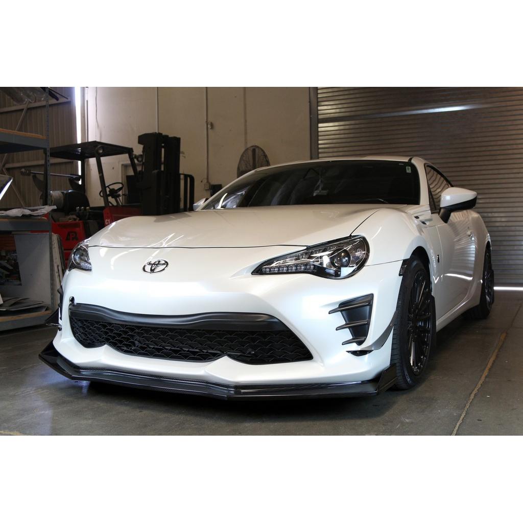 APR PERFORMANCE CARBON FIBRE FRONT AIR DAM/LIP