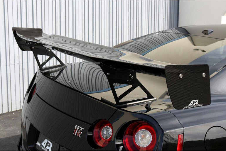 APR PERFORMANCE CARBON FIBRE GTC-500 ADJUSTABLE WING