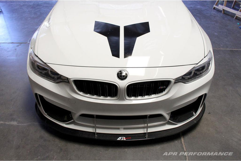 APR PERFORMANCE CARBON FIBRE FRONT WIND SPLITTER W/RODS