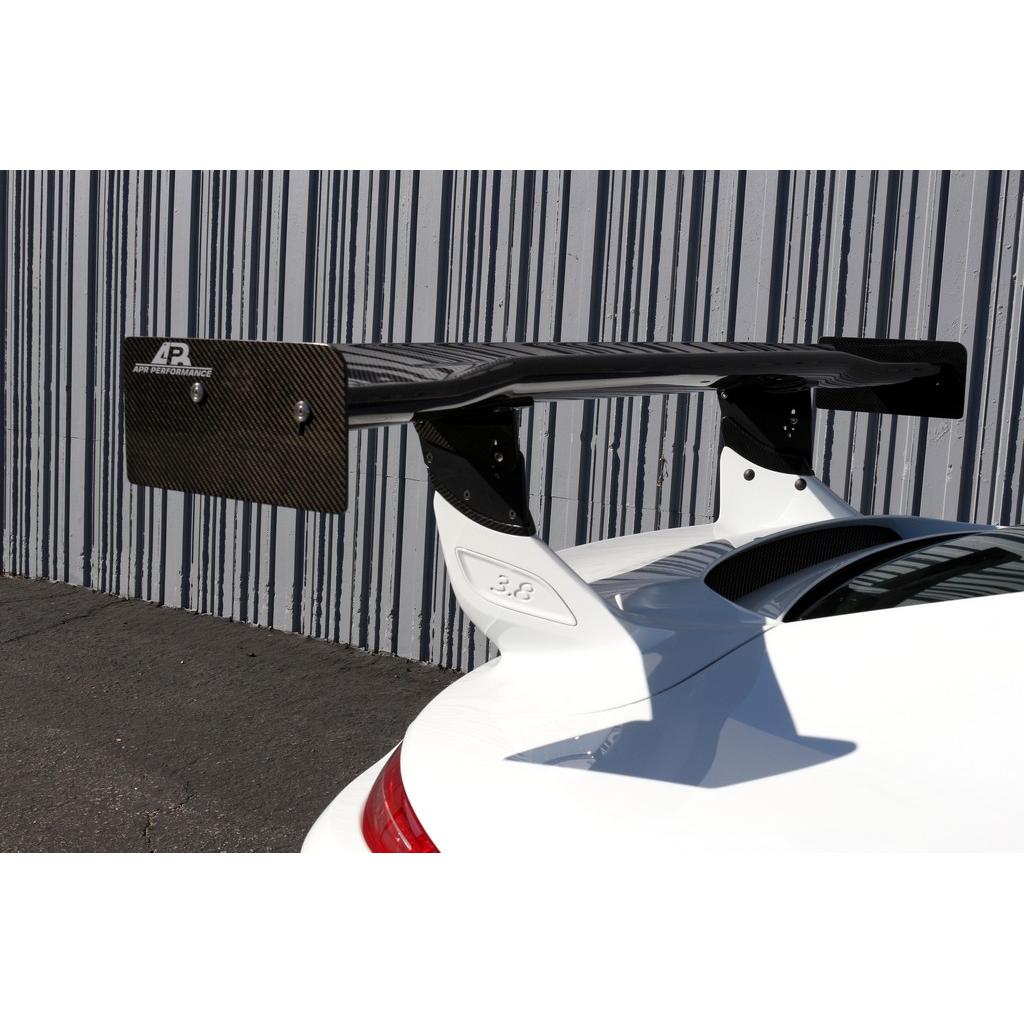 APR PERFORMANCE CARBON FIBRE GTC-500 ADJUSTABLE WING