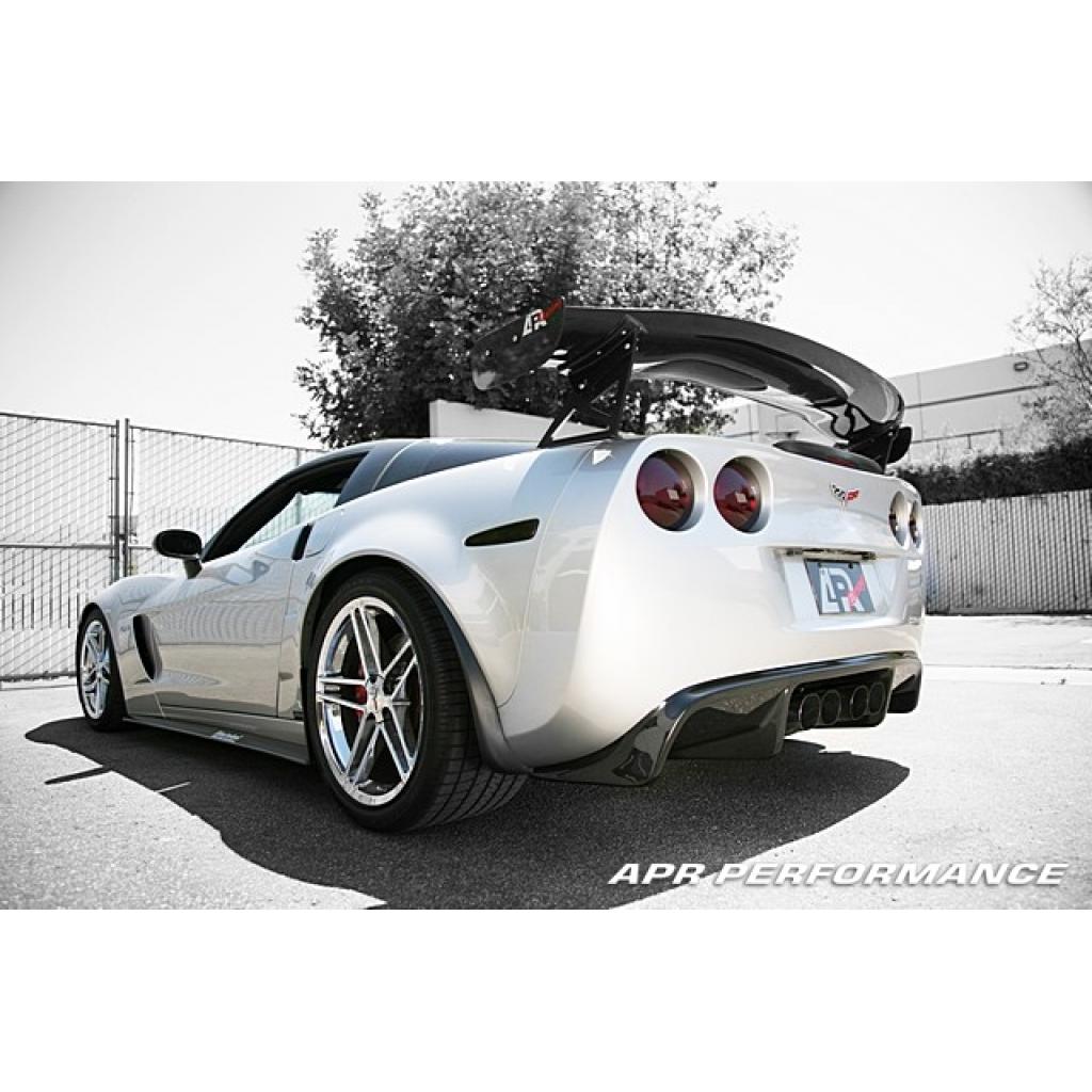 APR PERFORMANCE CARBON FIBRE REAR DIFFUSER