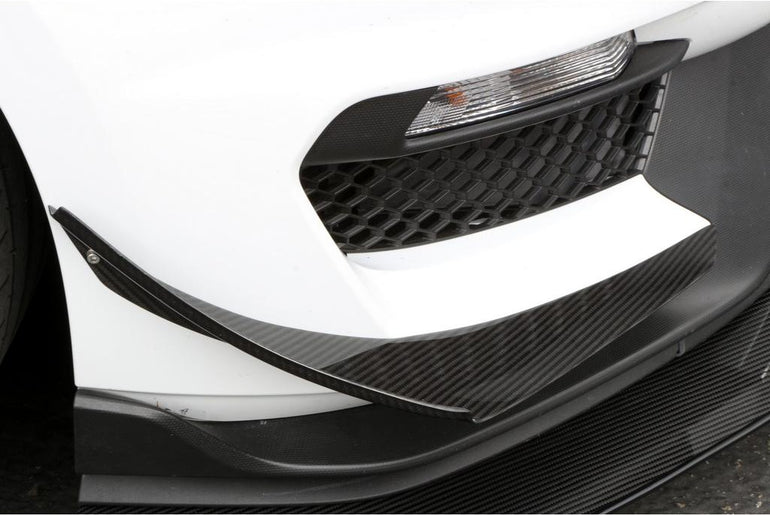 APR PERFORMANCE CARBON FIBRE FRONT BUMPER CANARDS