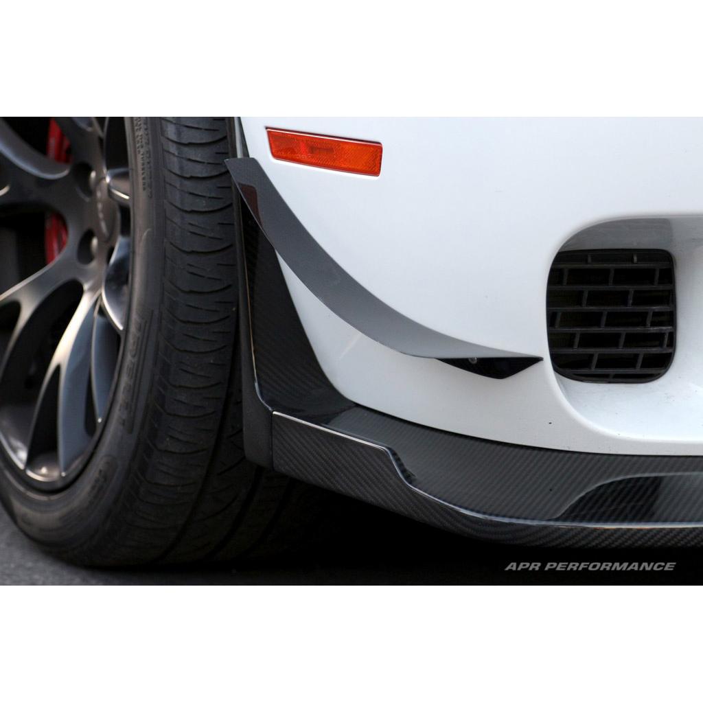 APR PERFORMANCE CARBON FIBRE FRONT BUMPER CANARDS
