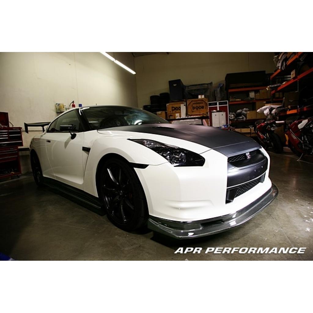 APR PERFORMANCE CARBON FIBRE FRONT AIR DAM/LIP