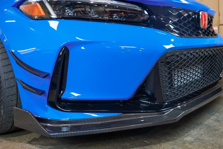 APR PERFORMANCE CARBON FIBRE FRONT BUMPER CANARDS