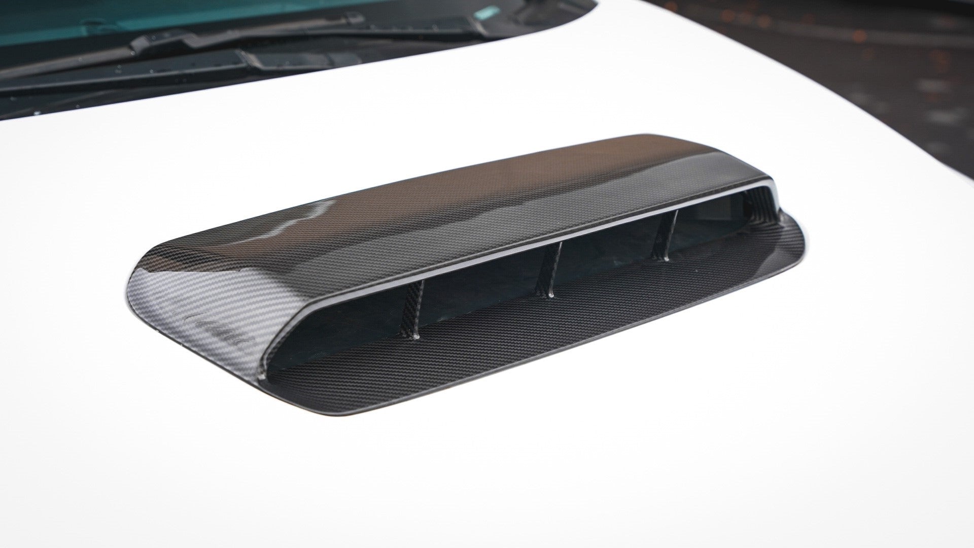 APR PERFORMANCE CARBON FIBRE HOOD VENT